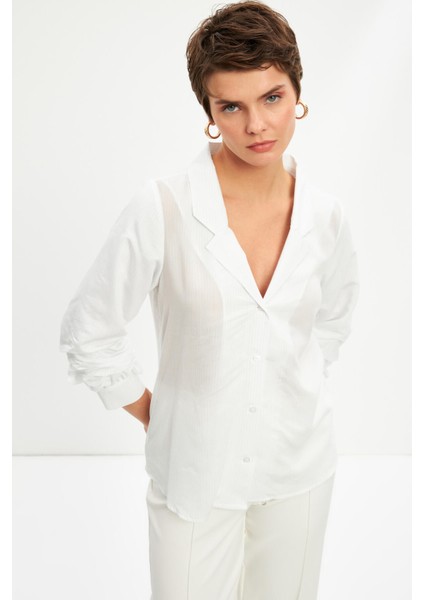 Beyaz Apaş Yaka Kol Büzgü Detaylı Gömlek fiyatları