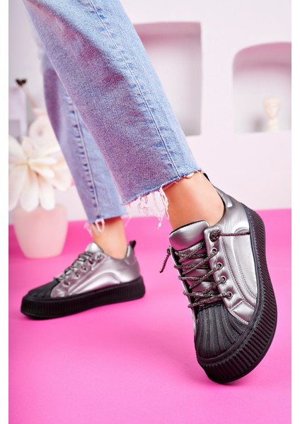 Kadın Platin Paraşüt Kumaş Taşlı Bağcık Detaylı Sneakers fiyatları