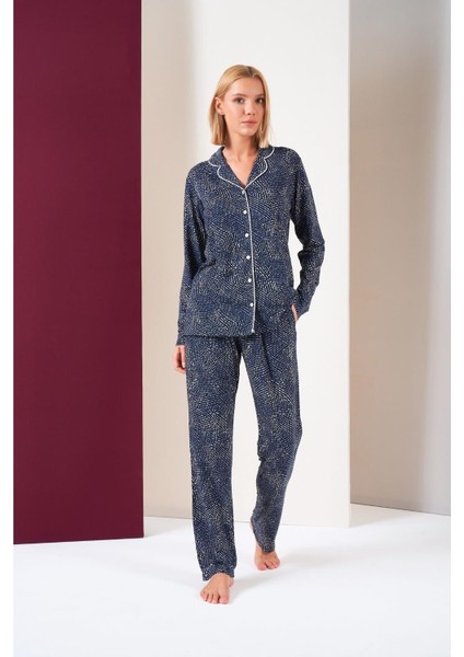 Kadın Düğmeli Biyeli Desenli Alt Cepli Uzun Kol Pijama Takım