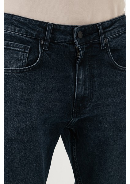 Streç Pamuklu Slim Fit Normal Bel Boru Paça Jeans Erkek Kot Pantolon 5900S07MILANO indirimleri