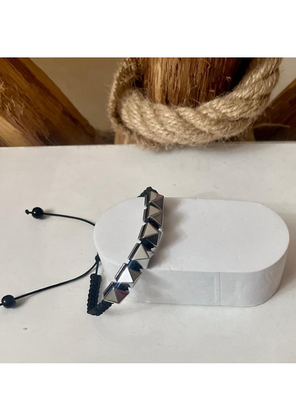Silver Renk Trok Şeklinde Hematit Makreme Örgü Ipli Unisex Bileklik modelleri