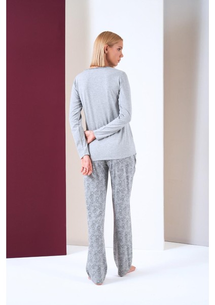 Kadın Sıfır Yaka Yıldız Desenli Yazılı Uzun Kol Pijama Takım modelleri
