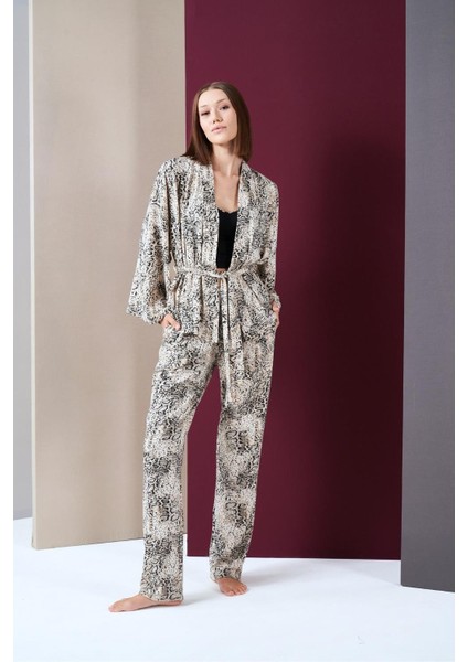 Kadın Desenli Pijama Büstiyer Üçlü Takım