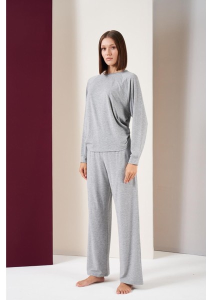 Kadın Sıfır Yaka Bol Paça Uzun Kol Pijama Takım