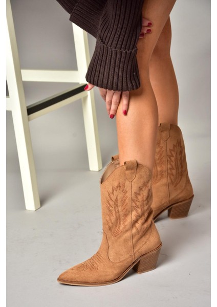 T267655002 Taba Süet Kalın Topuklu Kadın Bot indirimleri