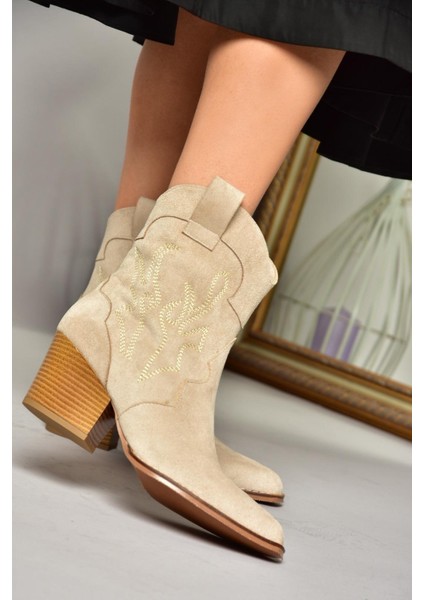 T296112002 Bej Süet Kalın Topuklu Kadın Bot