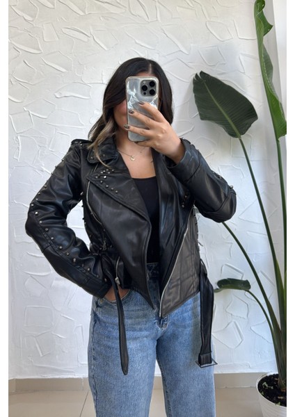 Siyah Zımbalı Deri Ceket fiyatları