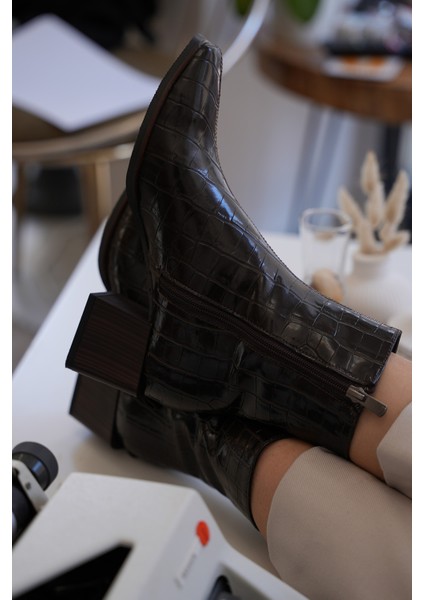 Kadın Topuklu Bot&Bootie Küt Burun Ahşap Desen Ökçe Fermuarlı Günlük Klasik Bot Sayen Kahve Croco