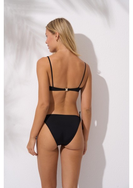 Önden Bağlamalı Bikini Takım Siyah 241257 fiyatları