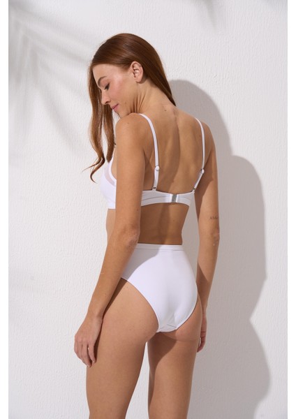 Askılı V Tüllü Bikini Takım Beyaz 241271 fiyatları
