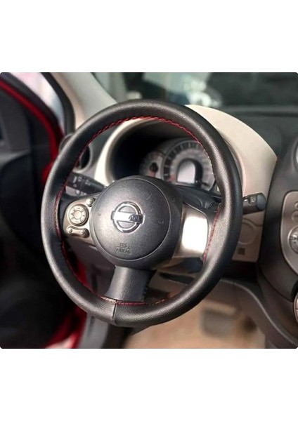 Dikişli Direksiyon Kılıfı Damarlı Siyah Deri Kırmızı Dikiş Nissan Micra Için