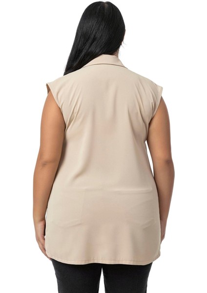 Büyük Beden Gizli Düğmeli Yandan Yırtmaçlı Kolsuz Siyah Gömlek modelleri