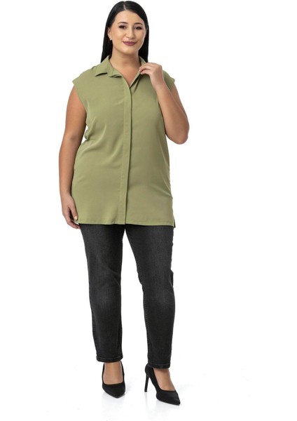 Büyük Beden Gizli Düğmeli Yandan Yırtmaçlı Kolsuz Siyah Gömlek fiyatları