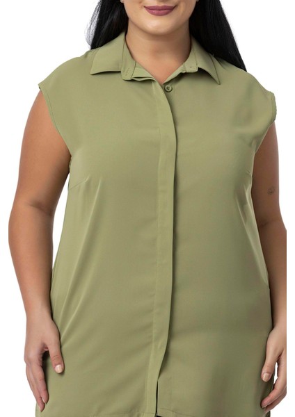 Büyük Beden Gizli Düğmeli Yandan Yırtmaçlı Kolsuz Siyah Gömlek fırsatları