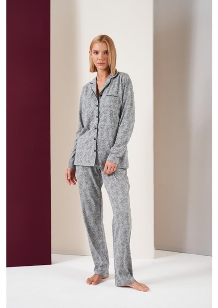 Kadın Düğmeli Yıldız Desenli Uzun Kol Pijama Takım