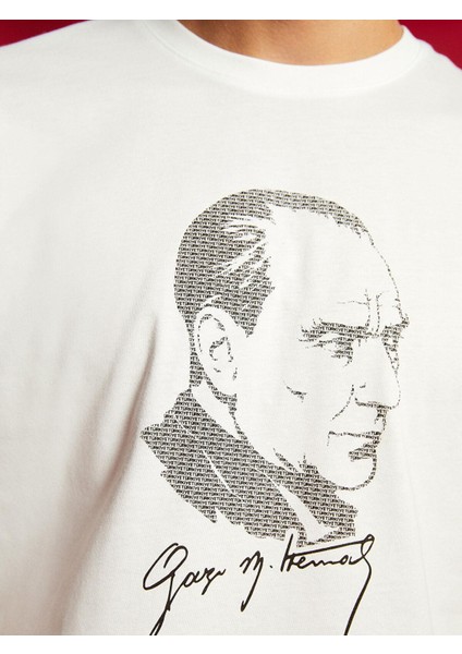 Lcwaıkıkı Classic Bisiklet Yaka Kısa Kollu Atatürk Baskılı Penye Erkek Tişört
