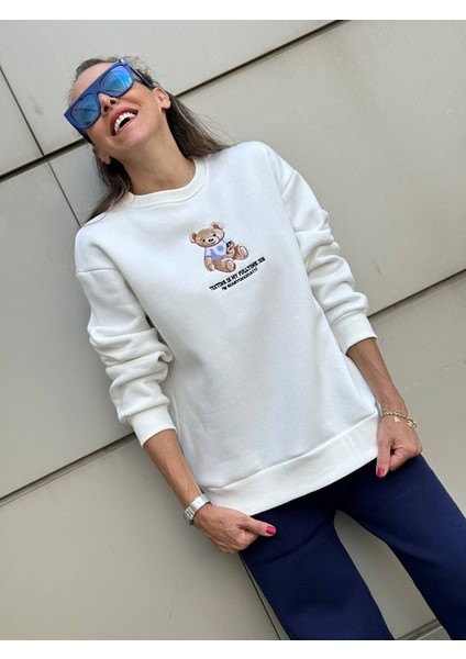 Tedy Işlemeli Ekru Sweatshirt