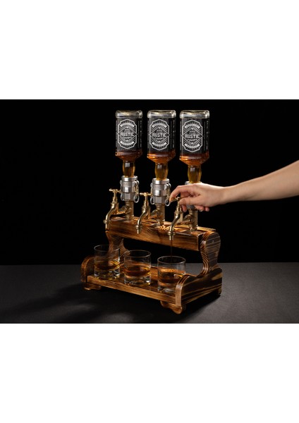 Shelf. Ahşap Içki Çeşmesi