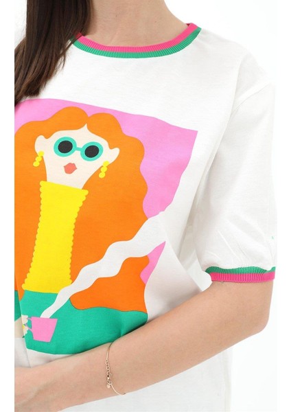 Kız Baskılı T-Shirt - Ekru fırsatları