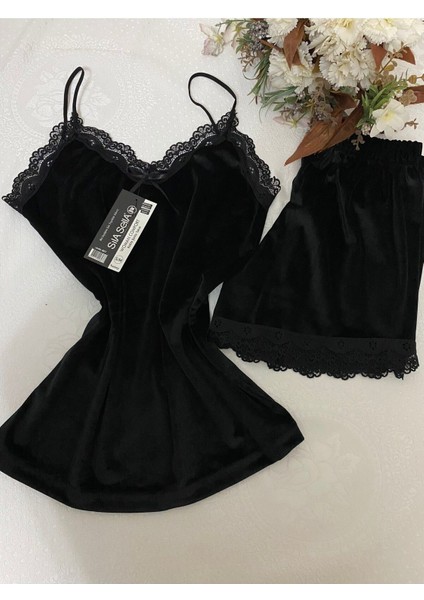 Siyah Şortlu Kadife Pijama Takımı