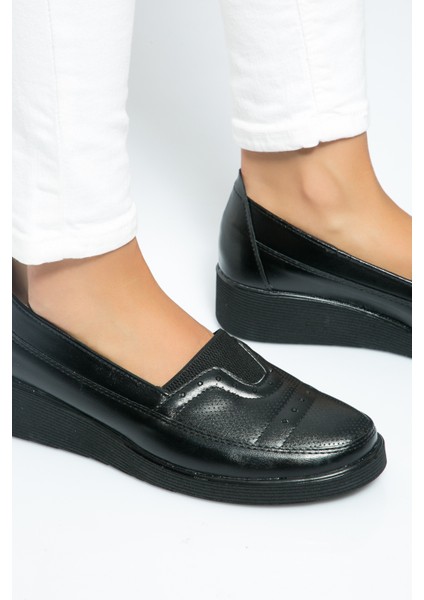 Günlük Ayakkabı 24Y 950 fiyatları