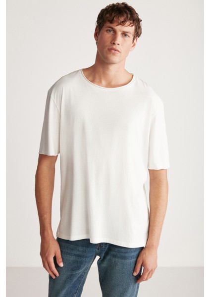 Davınson Erkek Açık Yakalı Oversize Fit %100 Pamuk Beyaz T-Shirt fiyatları