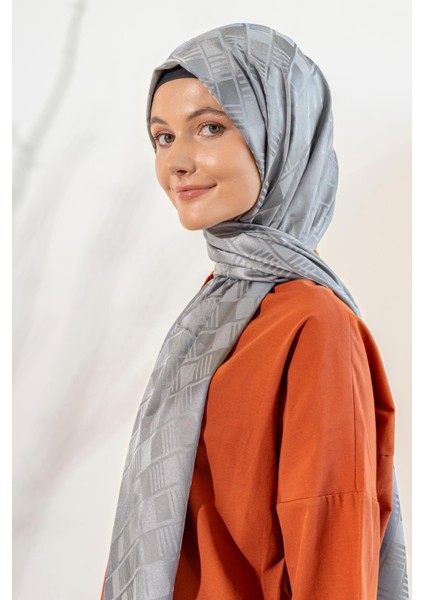 Kadın Küp Desenli Jakarlı Şal modelleri