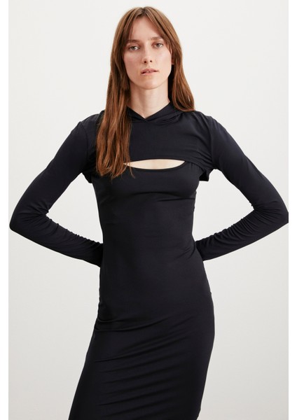 Felısa Kadın Kapüşonlu Slim Fit Crop Siyah Body fırsatları