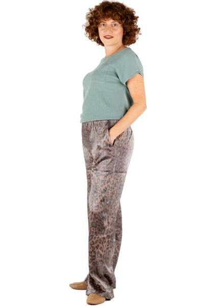 Parlak Kumaş Leopar Desenli Beli Lastikli Kadın Pantolon fırsatları