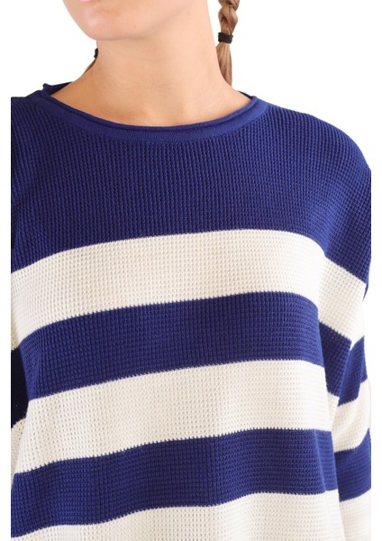 5380 Bisiklet Yaka Çizgili Tunik Laci fırsatları