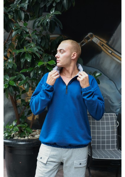 Saks Mavi Erkek Dik Yaka Yarım Fermuarlı Sweatshirt