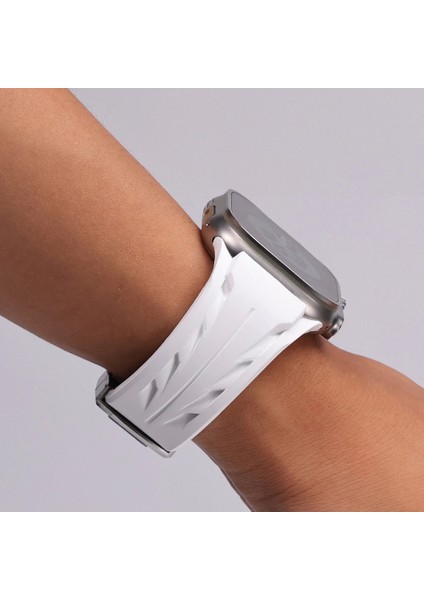 Apple Watch 10 46MM KRD-127 Metal Tokalı Uzunluk Ayarlı Silikon Kordon