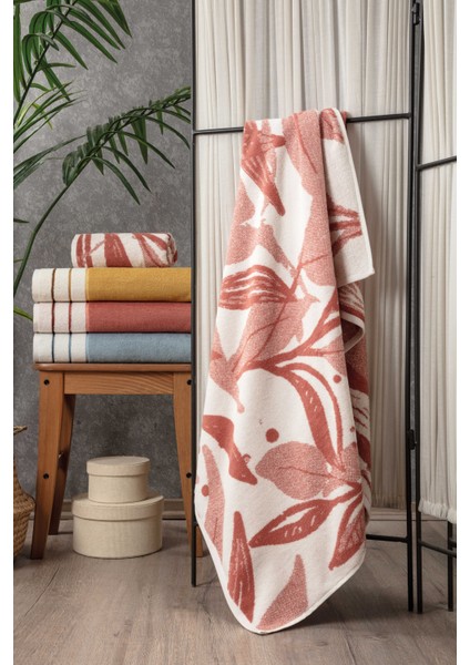 Kiremit Renk Yaprak Desenli Banyo Havlusu - Yüksek Su Emici & Yumuşak - İpliği Boyalı - 90X150 cm - %100 Pamuk