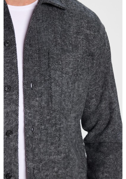 Erkek Relax Fit Rahat Kesim Oduncu Apaş Yaka Tek Cep Kapaklı Armürlü Antrasit Renk Kışlık Gömlek fırsatları