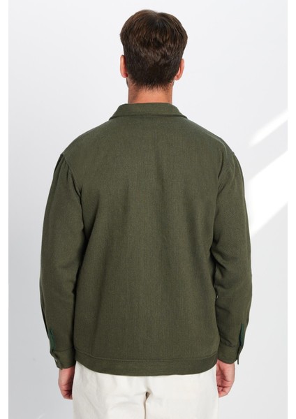 Erkek Relax Fit Rahat Kesim Oduncu Apaş Yaka Çift Cepli Kapaklı Düz Haki Kışlık Gömlek indirimleri