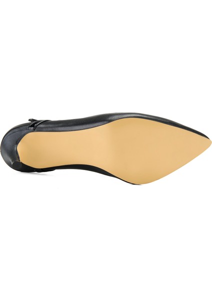 Colline Siyah Kadın Deri Klasik Ayakkabı modelleri