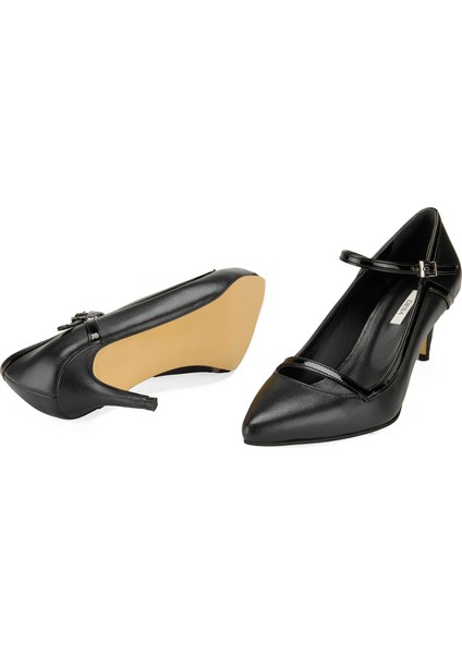 Colline Siyah Kadın Deri Klasik Ayakkabı indirimleri