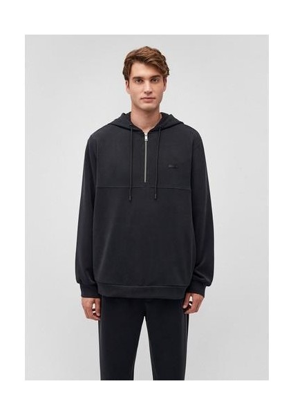 KAPÜŞONLU FERMUARLI SWEATSHIRT