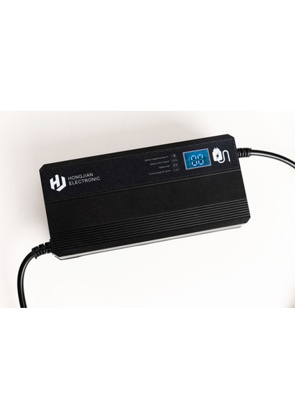60V 20AH - 24AH Elektrikli Motorsiklet Şarj Aleti - Dijital Ekranlı / Fanlı - Volta, Motolux, Yuki, Kuba uyumlu