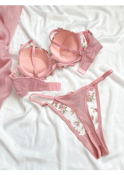 Küçük Çiçekli Destekli Sütyen Takım fırsatları