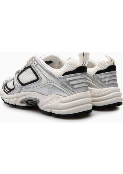 Archive Runner Sneaker