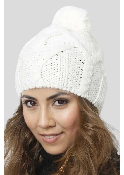 Kadın Kışlık Ponponlu Örgü Bere modelleri