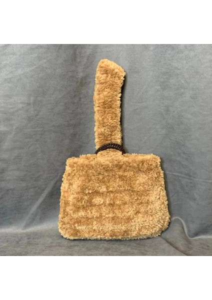 El Yapımı Kahverengi Peluş El Çanta