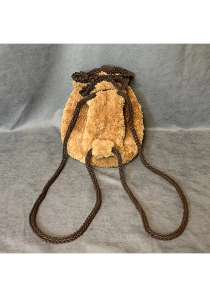 El Yapımı Büzgülü Kahverengi Peluş Sırt Çanta modelleri