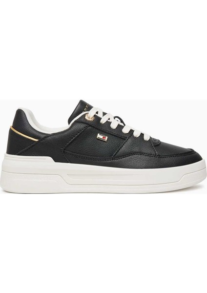 Essential Basket Sneaker