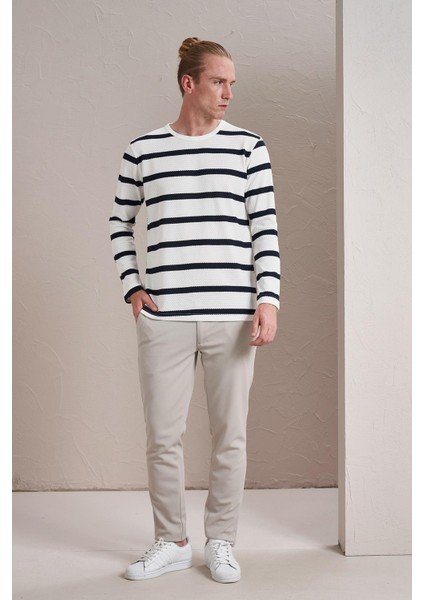 Erkek Beyaz Bisiklet Yaka Yatay Çizgili Waffle Sweatshirt indirimleri