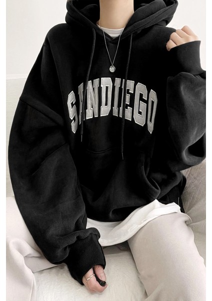 Uygun Tarz Sandiego Baskılı Oversize Sweatshirt
