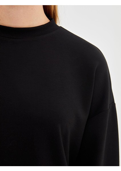 Lcw Vision Bisiklet Yaka Düz Oversize Kadın Sweatshirt