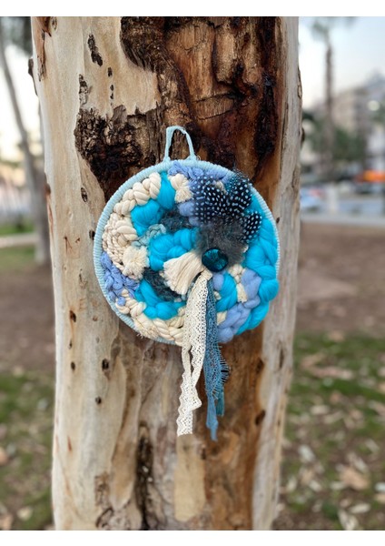 Gökyüzü Makrome Dekoratif Etnik Kuş Tüyü Detaylı Boncuk Püsküllü Duvar Süsü