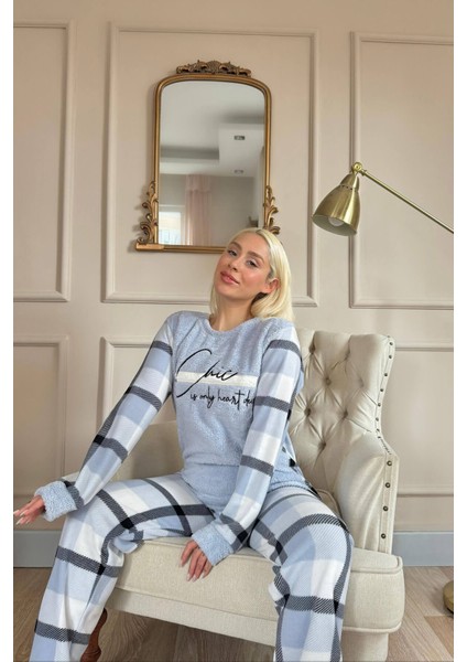 Deep Chic Desenli Kadın Peluş Pijama Takımı